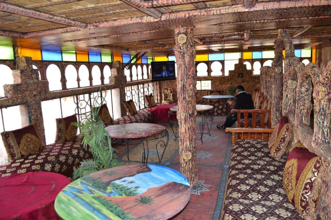 Hôtel Amgoune Boumalne Buitenkant foto